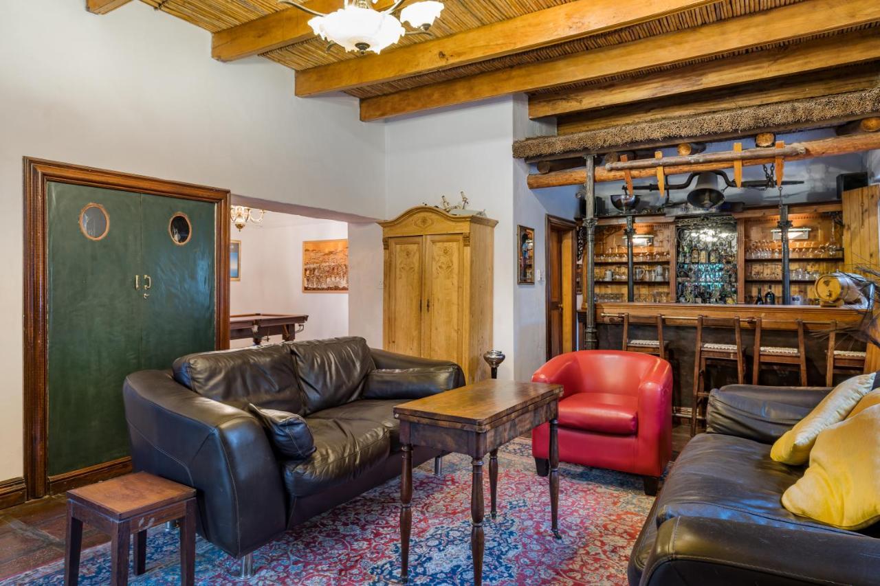 Oude Wellington Estate Hotel Bagian luar foto